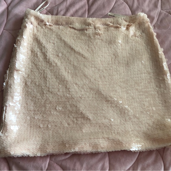 Forever 21 Peach Skirt Short Medium Sequins - Picture 4 of 9